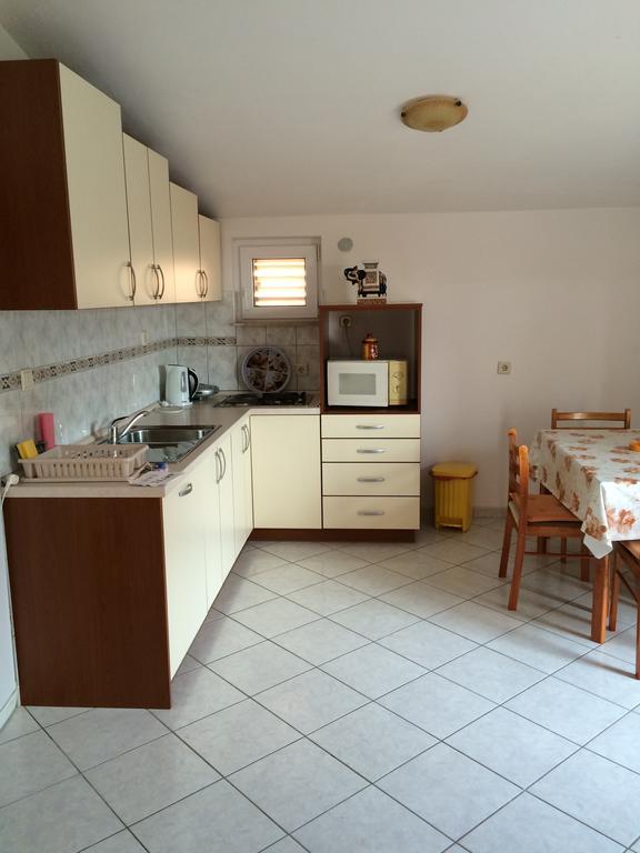 Apartment House Aria Baška Voda الغرفة الصورة